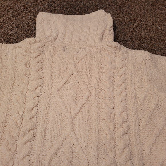 Irelands Eye White Cable Knit Turtle Neck Sweater - Picture 11 of 11